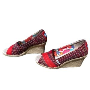 Tom’s Red Stella Espadrille peep toe wedge sz 7.5